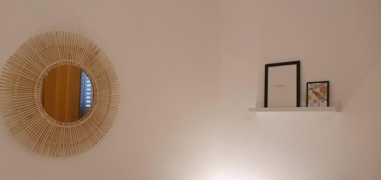 Studio Et A 2 Pas De La Cite Apartment *