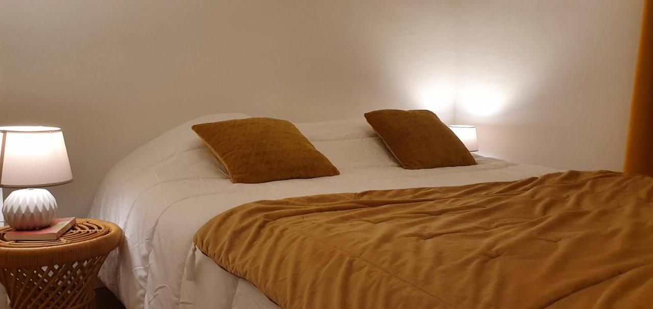 Studio Et A 2 Pas De La Cite *