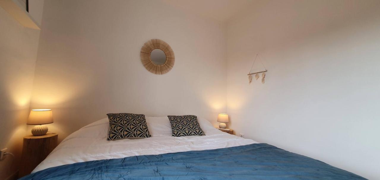 Studio Et A 2 Pas De La Cite *